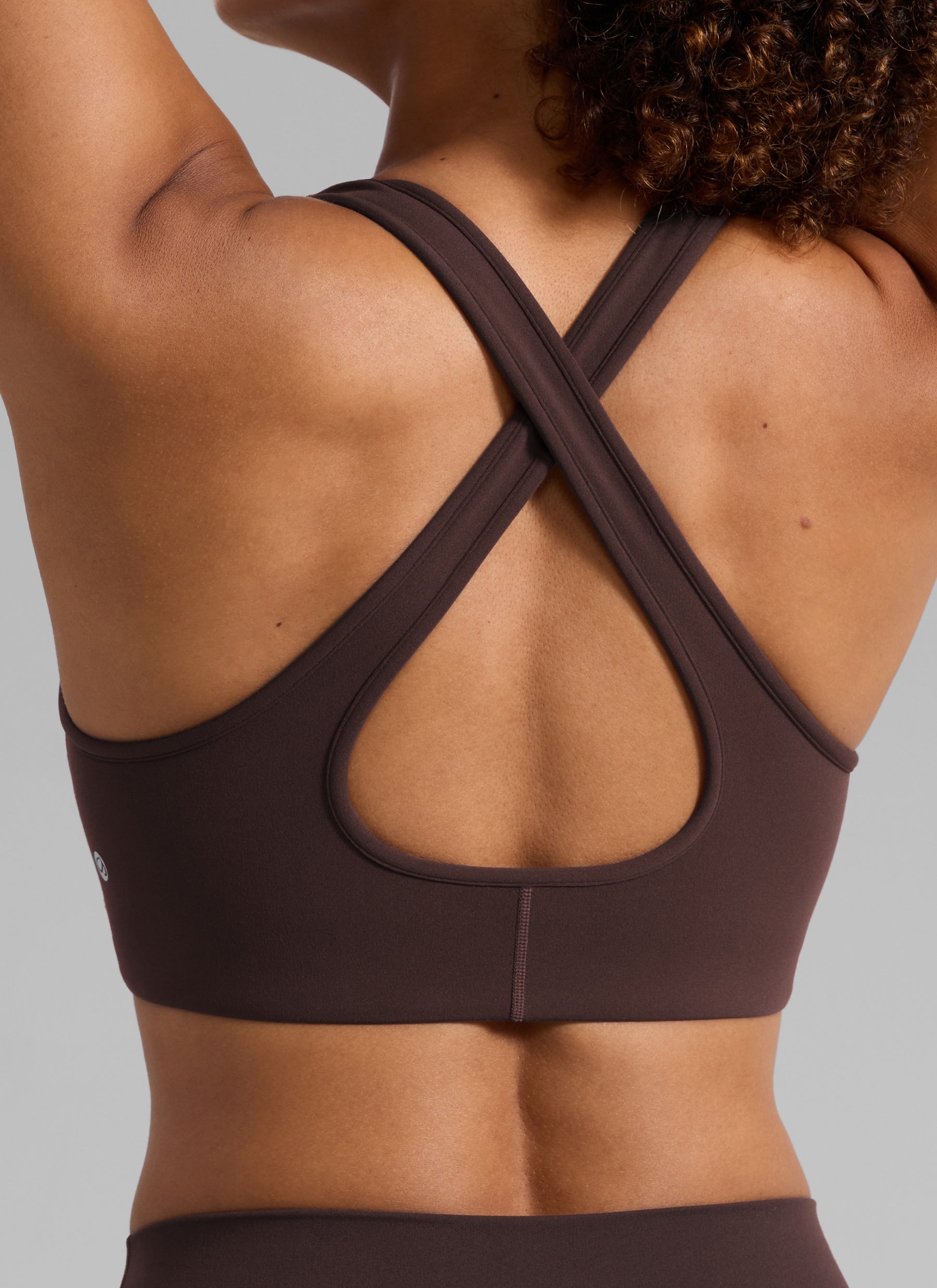 CRZ YOGA Women's Butterlift® Workout Deep V Neck Cross Back Sports Bra Hot Fudge Brown